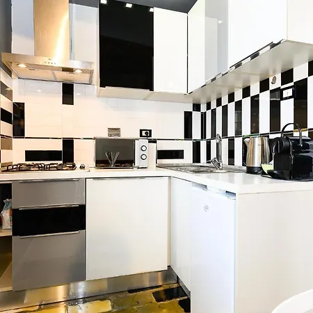 Apartment Stylish With Jacuzzi By Ndp Rent